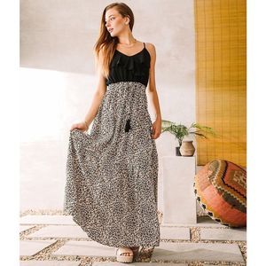 Main Strip Leopard Tiered Maxi Dress size 2x